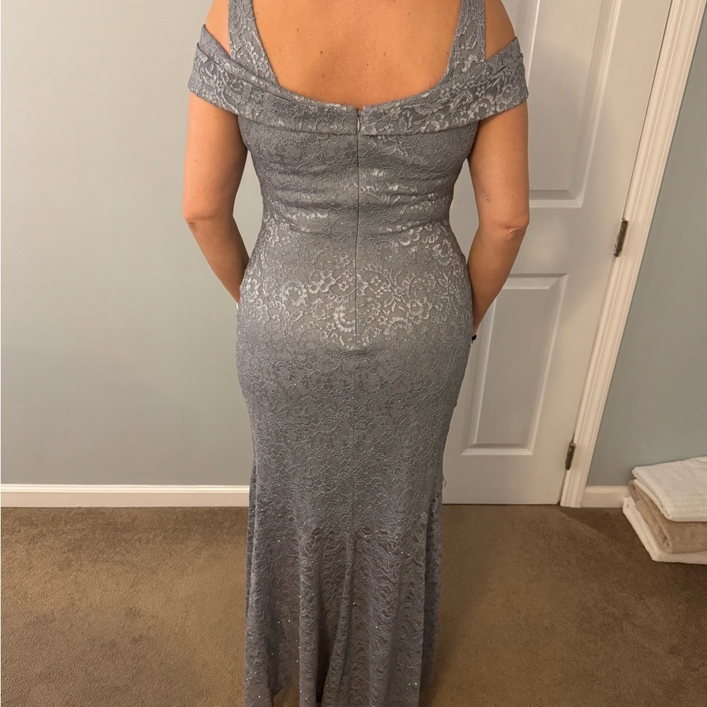 Elegant Off-Shoulder Lace Dress in Gray - Picture 2 of 12